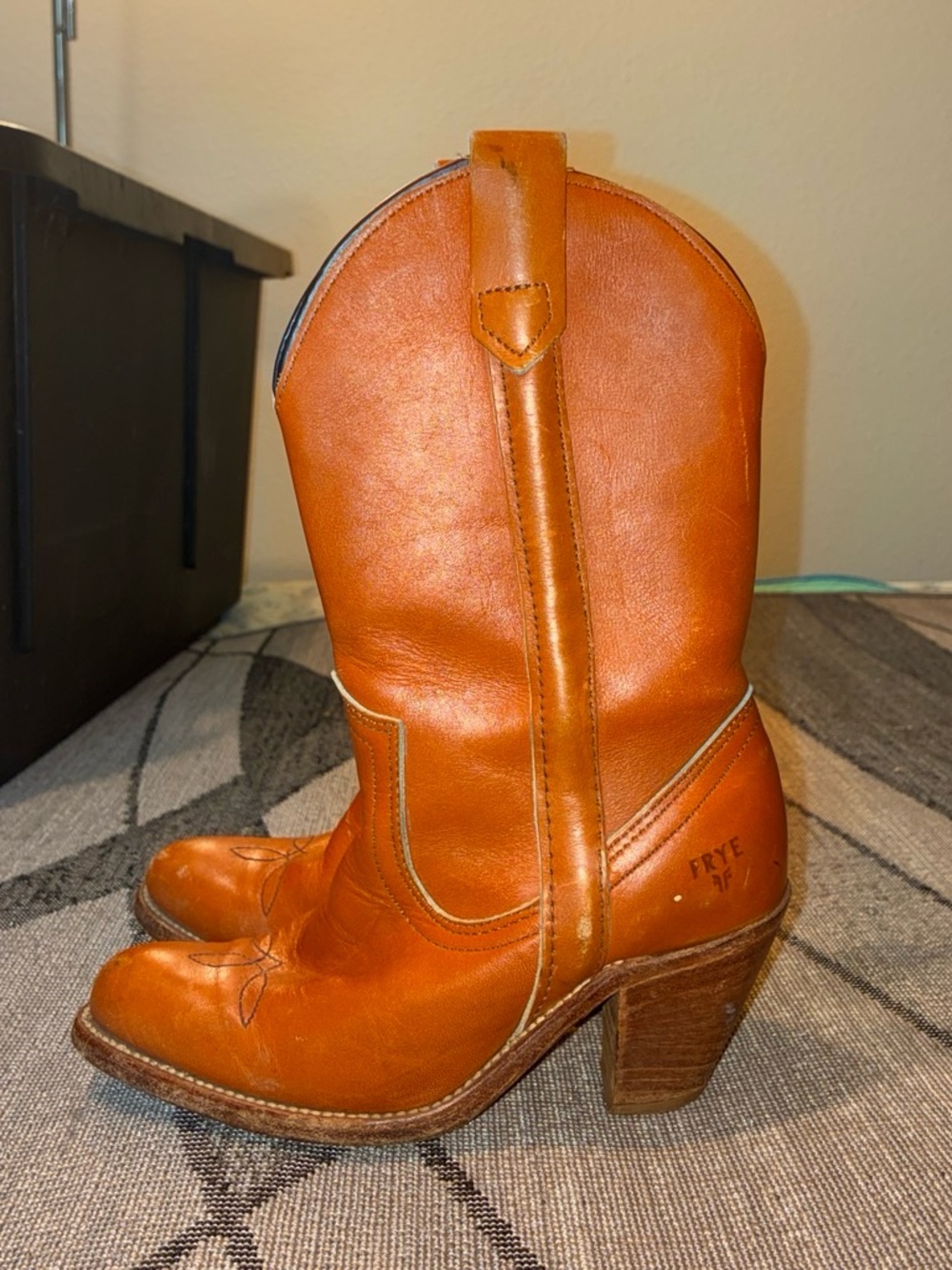 Vintage 1980s Frye Women's Cognac Leather Western Heeled Boots